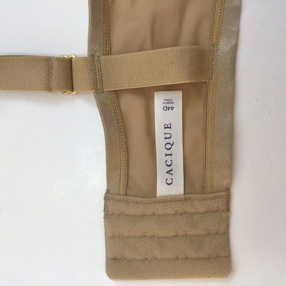 Cacique Tan Metallic Gold Lace Bra with Underwire and Adjustable Straps NWOT - Picture 8 of 10